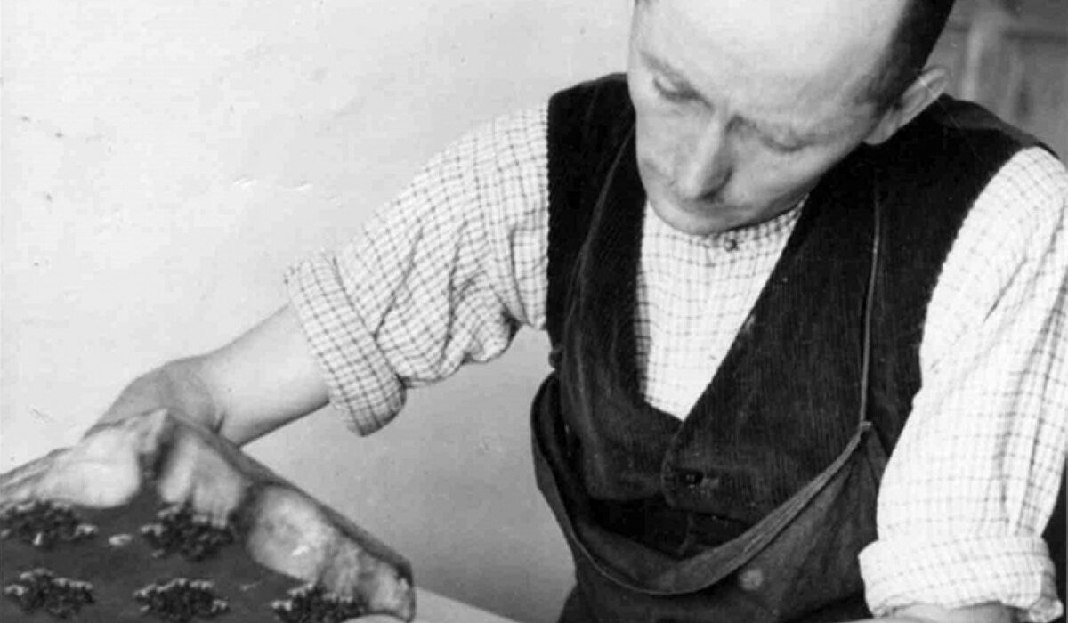 Erika Schmauß um 1937 - Archiv des Niederbayerischen Landwirtschaftsmuseums Regen - Alois Fromholzer IV. (1902-1943) Modeldruck